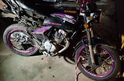 Joven motociclista pierde la vida tras ser arrollado por un camión - Nacionales - ABC Color