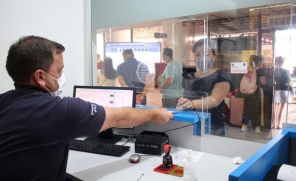 Viajeros deberán hacer cuarentena de 5 días y hacer la prueba de PCR