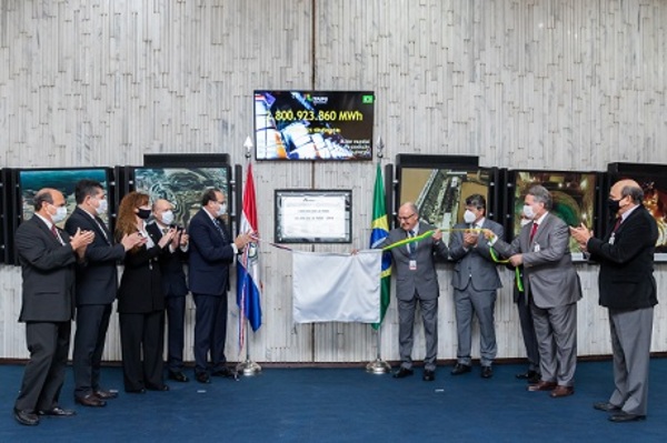 Directores de ITAIPU, hay algo que CELEBRAR..?