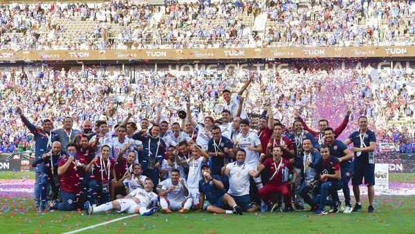 Cruz Azul se consagra campeón de campeones