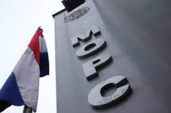 Diario HOY | Saxofonista, hurreros y Psicóloga entre los contratados en el MOPC