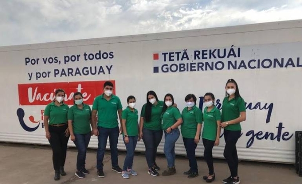 Diario HOY | Cadena Farmacenter brinda apoyo en centro de vacunación masiva