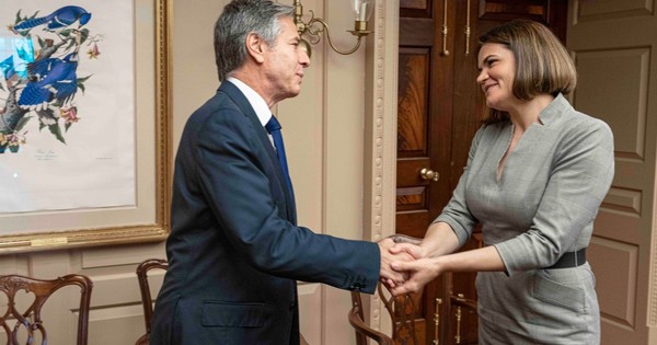 La Nación / EEUU manifiesta apoyo a la oposición bielorrusa, crítica a Moscú