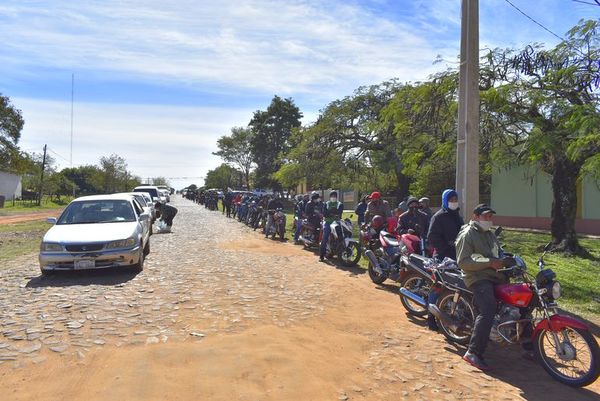 Covid-19: en Villarrica se agotaron las dosis y muchos quedaron sin vacunarse - Nacionales - ABC Color