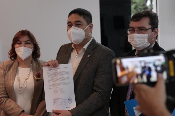 Hay acuerdo entre Nakayama y García de un candidato único para Asunción