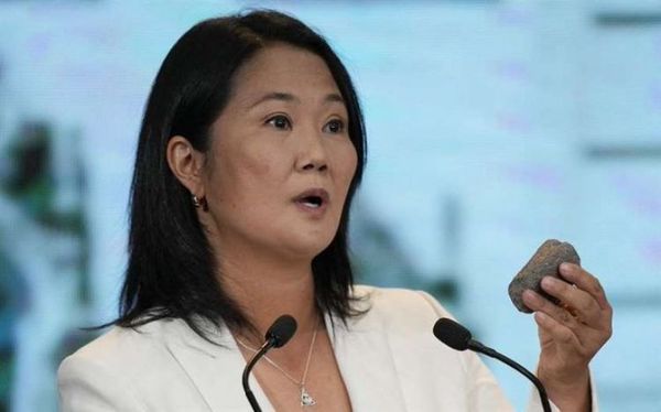 Keiko Fujimori asume su derrota electoral en Perú