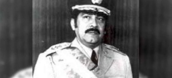 Muere expresidente salvadoreño acusado de masacre a estudiantes