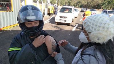 Estiman que vacunación en el ex Aratiri repuntará el miércoles - Nacionales - ABC Color