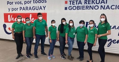 La Nación / Los farmacéuticos ayudan a vacunar
