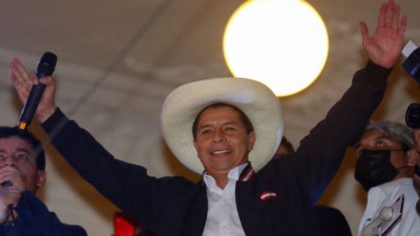 Pedro Castillo fue proclamado presidente electo de Perú