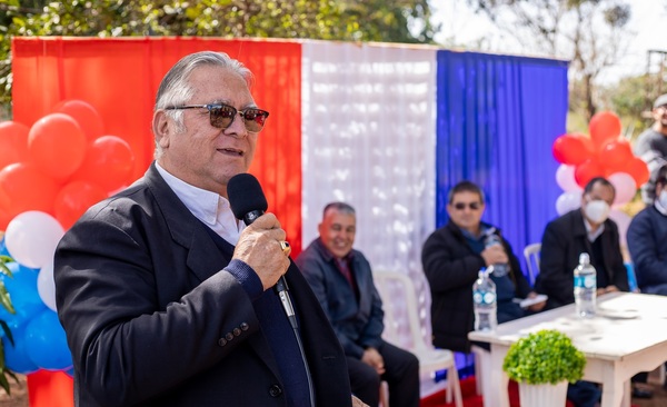 Gobernador inaugura varias obras en Vaquería - Noticiero Paraguay