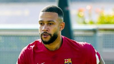 Memphis Depay y su primer entrenamiento en Barcelona