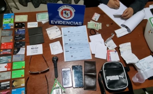 Presuntos clonadores brasileños detenidos con 24 tarjetas en su poder