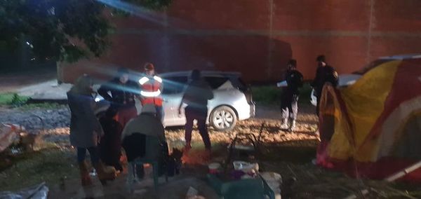 Otras 30 personas fueron rescatadas anoche del frío - Nacionales - ABC Color