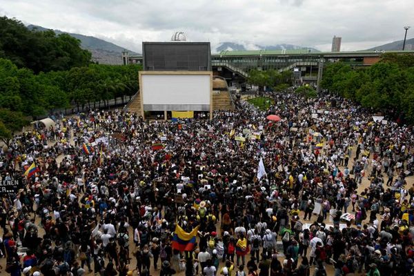 Masivas movilizaciones y paro nacional en Colombia | .::Agencia IP::.