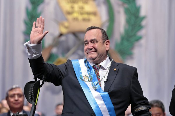 Guatemala: Presidente firmará política de protección a la vida y la familia
