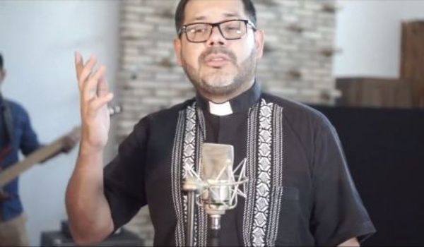 Padre Leo Valdez lanza producciÃ³n audiovisual