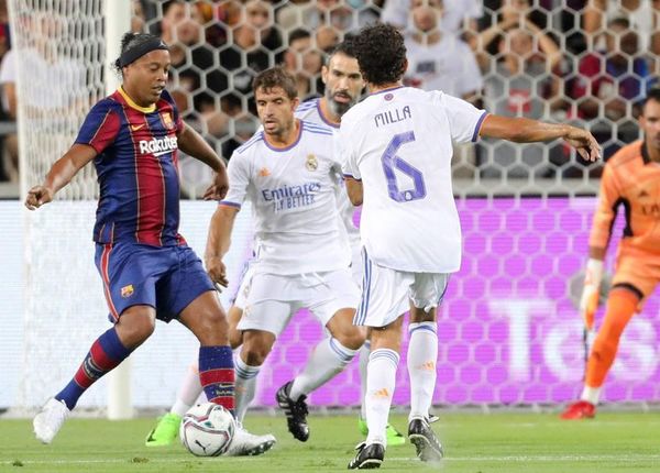 El Madrid gana al Barça espectacular ‘clásico’ entre leyendas en Israel - Fútbol Internacional - ABC Color