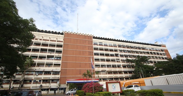 La Nación / Nueva negligencia en IPS: niña de 2 años fue para un diagnóstico y ahora está en terapia intensiva