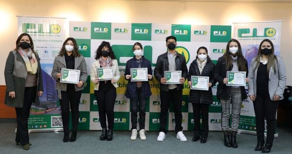Cooperativa Universitaria premió a hijos de socios sobresalientes en el estudio