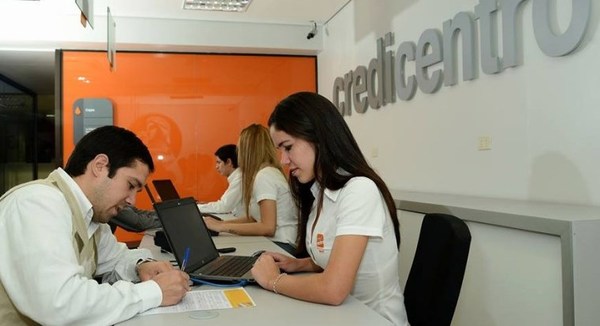 Grupo Vázquez compra más de 7.700 acciones de Credicentro