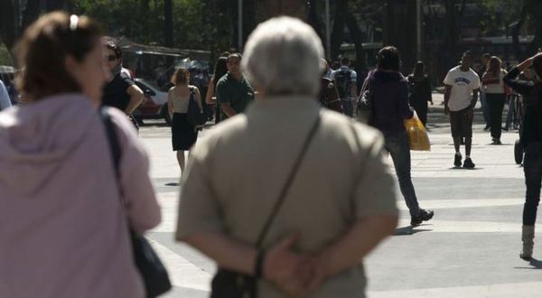 Se reduce población de la clase media en América Latina