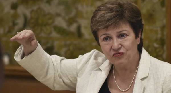 El FMI solicita apoyo en la producción y distribución de vacunas para los países vulnerables