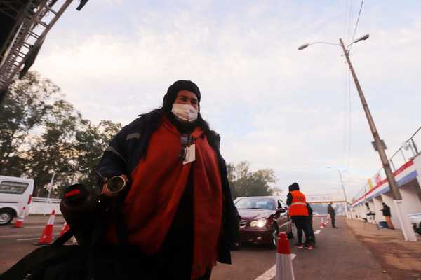 Covid-19: Salud informa sobre 54 muertes y 702 casos nuevos | .::Agencia IP::.