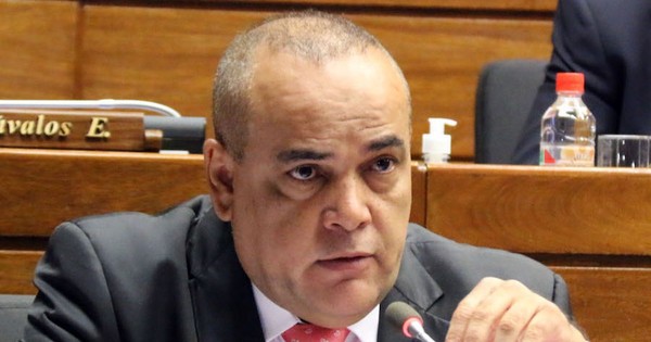 La Nación / “Bachi” Núñez insta al Congreso a estar atentos ante futura renegociación con Brasil