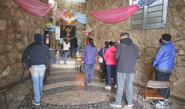 Crónica / DEVOCIÓN AL DIVINO NIÑO. Ni la pandemia atajó a creyentes