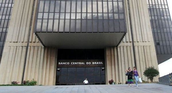 Economía de Brasil se contrajo 4,5% en el 2020