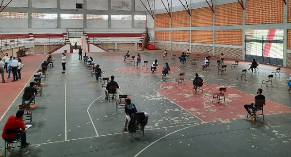 Este sábado más de 6.200 jóvenes rendirán examen para becas Itaipú-BECAL