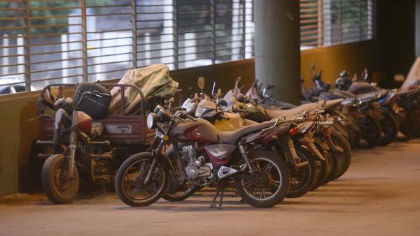 Minimizan sanciones para evitar la acumulación de biciclos en corralón