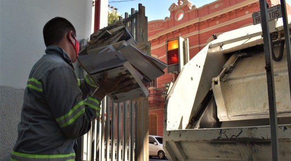 La STP dona 7.000 kilos de insumos reciclados a la campaña de la Fundación Dequení