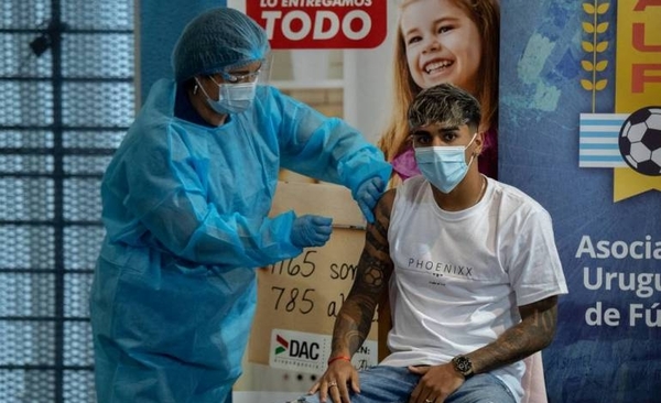 Diario HOY | Un 70 % de población uruguaya tiene al menos una dosis contra el Covid-19