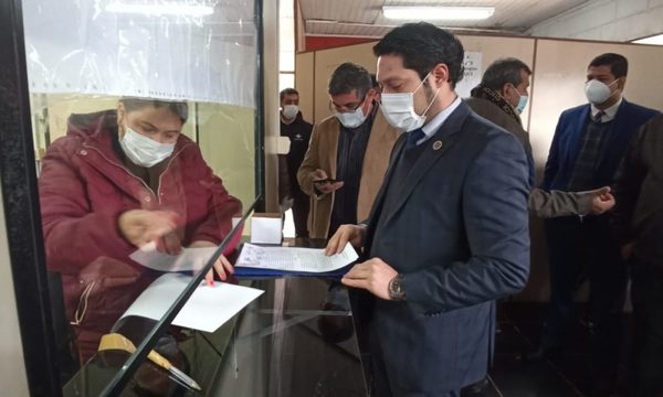 Denuncian a transportistas y concejales de CDE