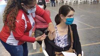 Hoy inicia vacunación para los de 20 años y más