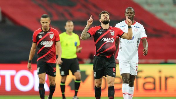 Paranaense elimina al América y será rival de la Liga