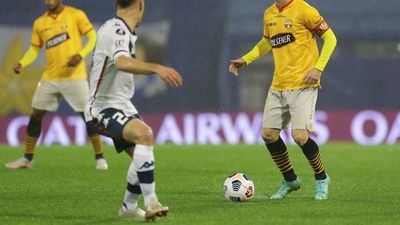 Barcelona confía en remontar al Vélez para llegar a cuartos