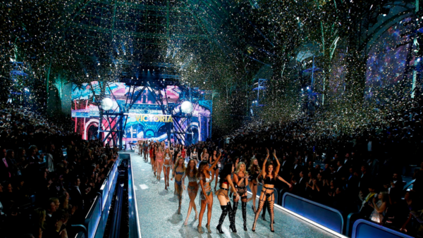 Victoria's Secret volverá a las pasarelas | El Independiente