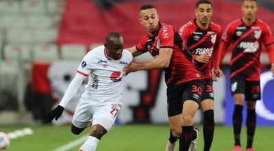 Paranaense golea al América y se medirá en cuartos con Liga de Quito