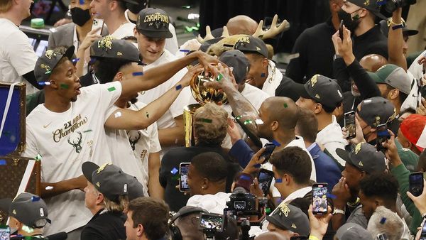 NBA: Giannis Antetokounmpo guía a los Bucks hasta la gloria