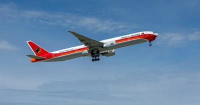 La Nación / Avión carguero hizo 3 intentos de aterrizar en CDE sin autorización