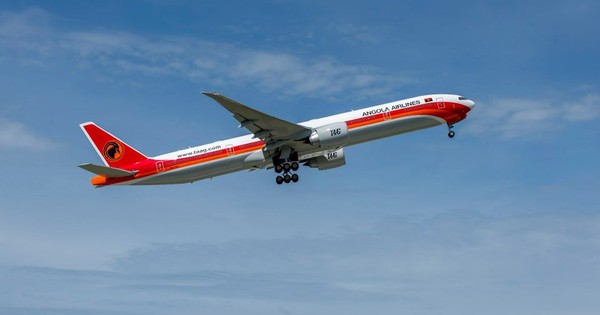 La Nación / Avión carguero hizo 3 intentos de aterrizar en CDE sin autorización