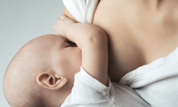 Mujeres lactantes pueden recibir la vacuna anticovid - OviedoPress