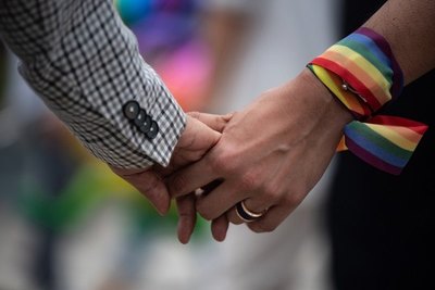 Crónica / Por amplia mayoría, senadores chilenos apoyaron matrimonio igualitario