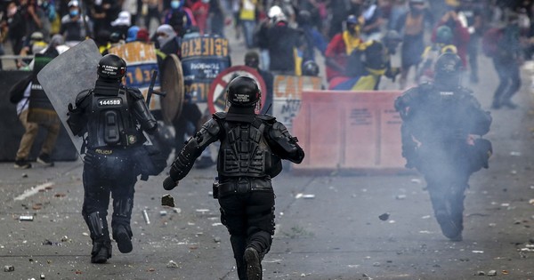 La Nación / Colombia: nuevas manifestaciones dejan 70 capturas y 50 heridos