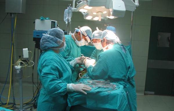 IPS: paciente pediátrico recupera movilidad tras compleja cirugía