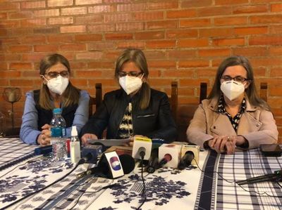 El Mecanismo Nacional de Prevención de la Tortura actuó de manera “ilegal e ilegítima”, dicen las hijas de Óscar Denis  - Noticiero Cardinal - ABC Color