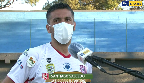 Santiago Salcedo analiza el empate ante Resistencia